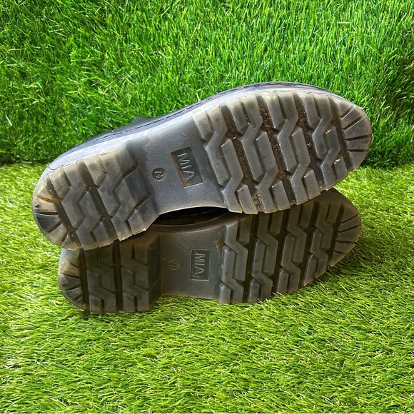 MIA Black and Red Chelsea Boots with Chunky Sole - Picture 5 of 6